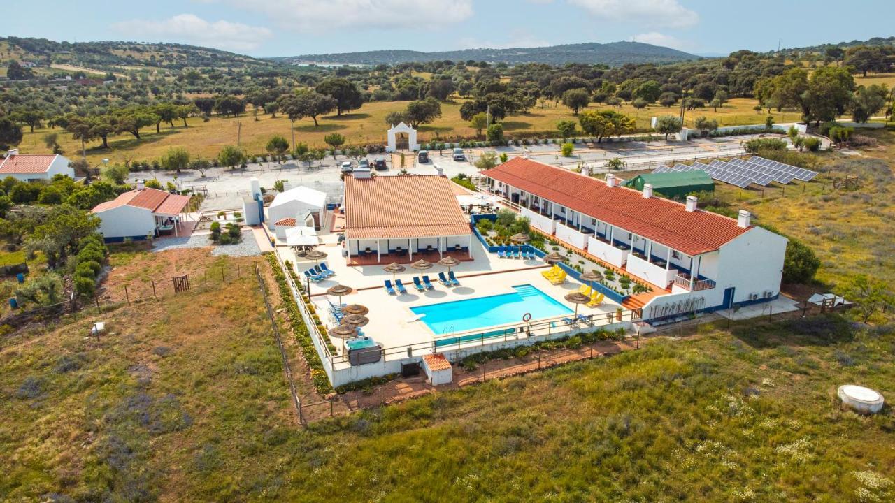 Bed and Breakfast Monte da Cabeça Gorda à Alcáçovas Extérieur photo